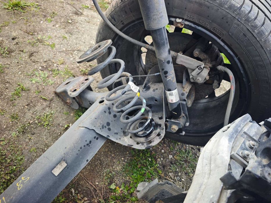 Заден мост Huyndai Kona необорудван има окачване спирачки допълнително