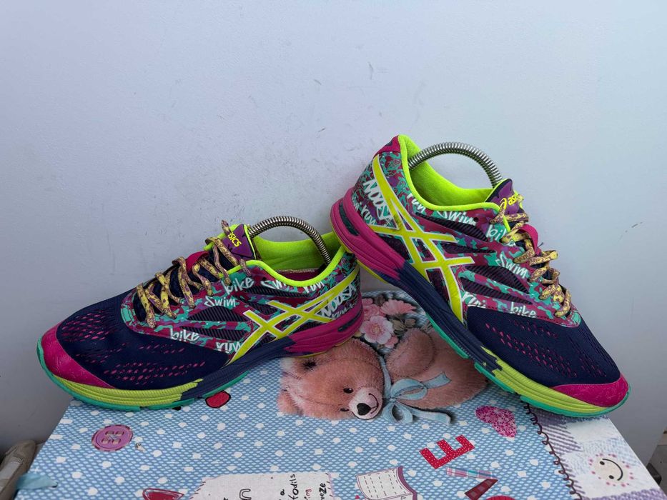 ASICS Gel-Noosa Tri 10''оригинални маратонки 41.5 номер