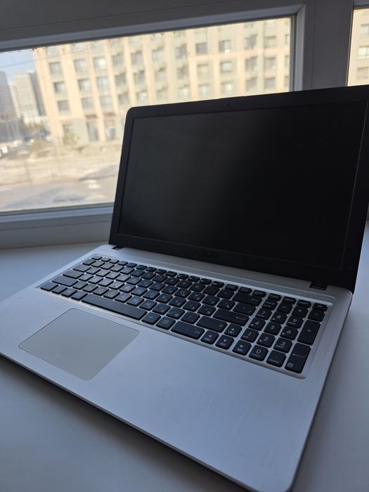 Продам отличный ноутбук