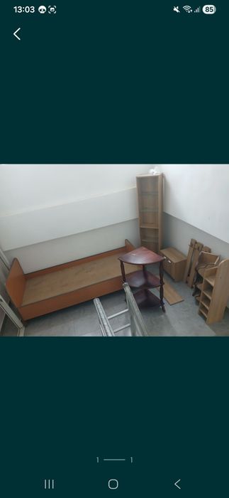 Кровать без матраса