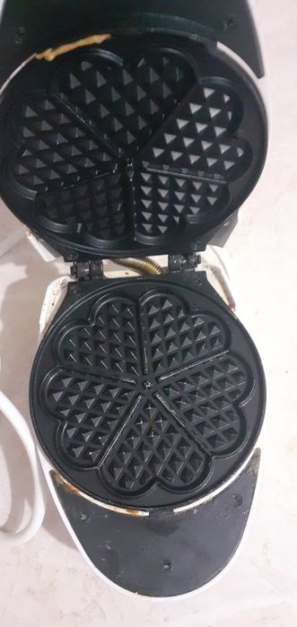 Продам вафельницу