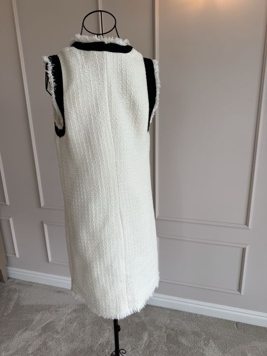 Рокля туид, букле бяла и червена Zara