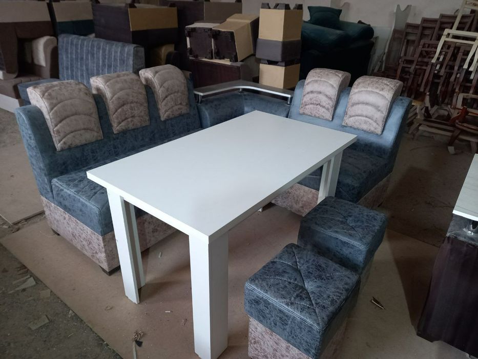 Кухонный уголок 2 пуфик