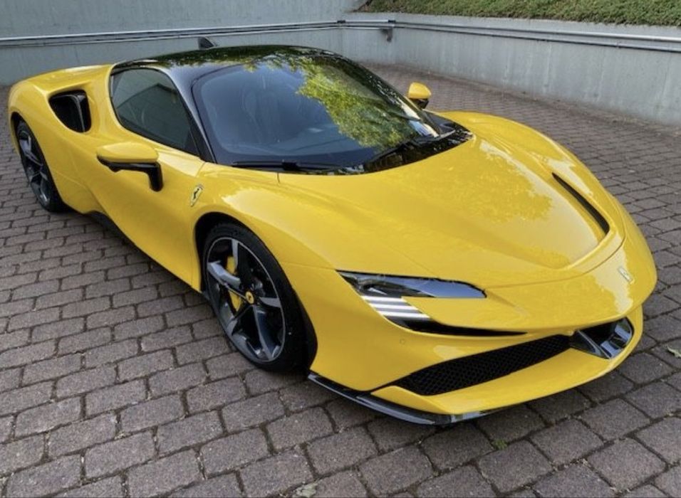 Ferrari SF90 Stradale