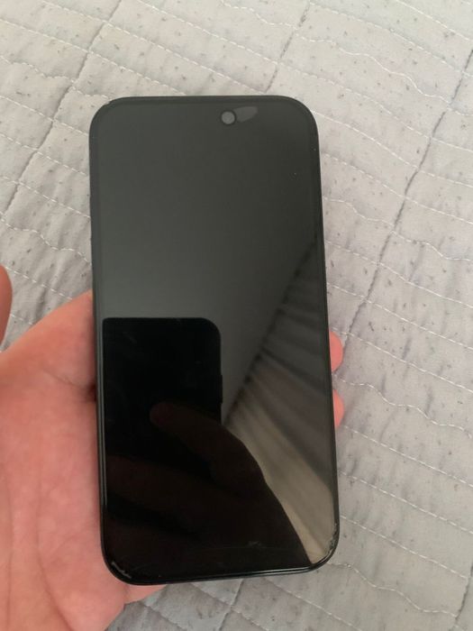 Продам айфон 16