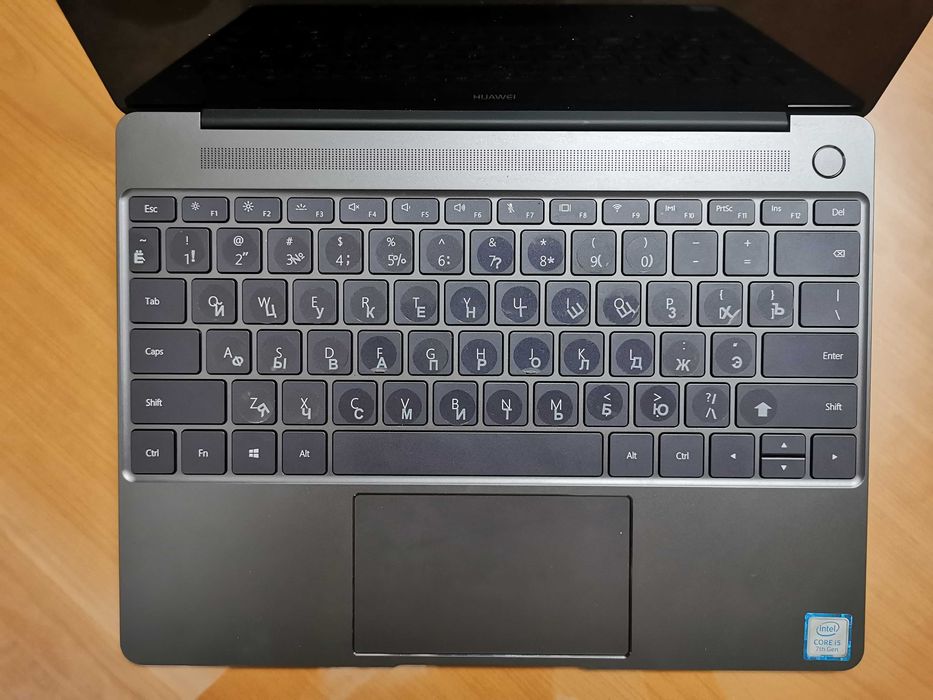 Huawei Matebook X   i5-7200/4GB/256