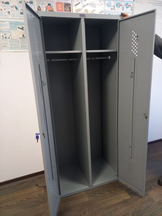 Шкафы металлические