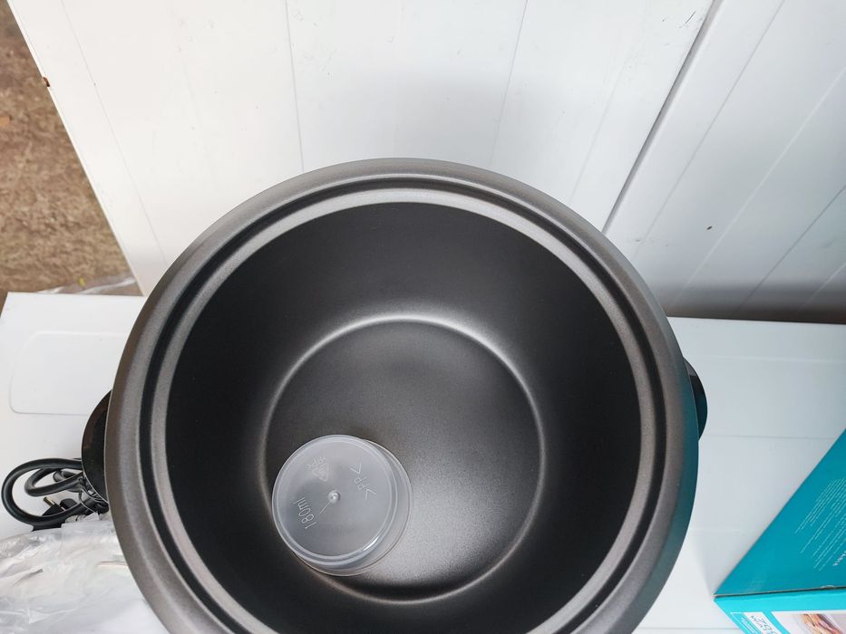 Oala de gatit orez Bestron ARC280, 1000W, capacitate 2,8 L, functia Ke