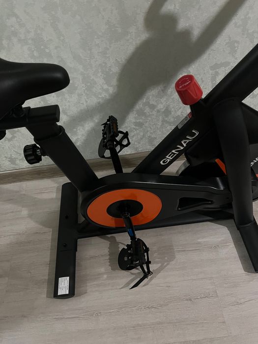 Велотренажер Genau