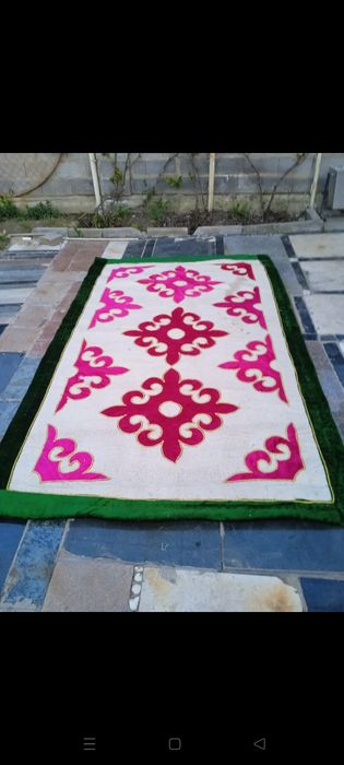 Қазақи нақыштағы текемет