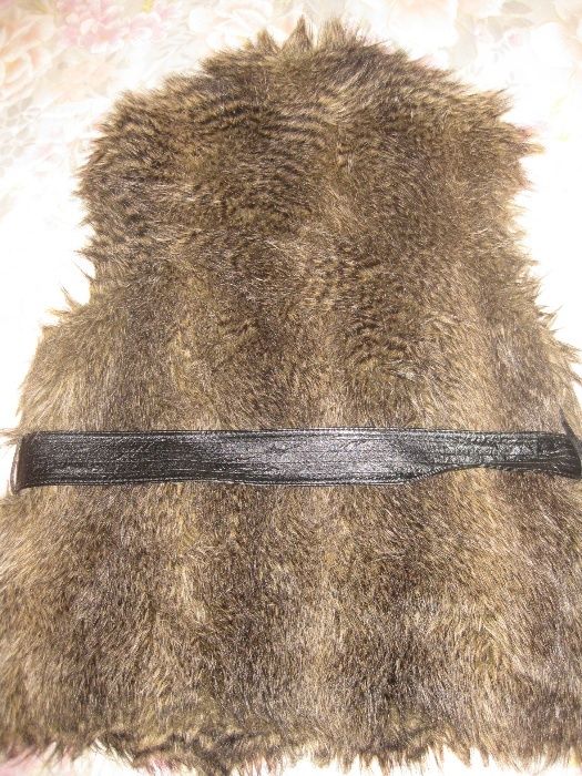 Рошав елек от изкуствен косъм