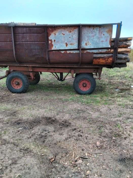 Продам прицеп тракторный 2ПТС-4-887А