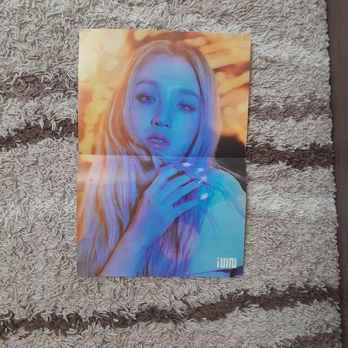 Кпоп постеры разные группы