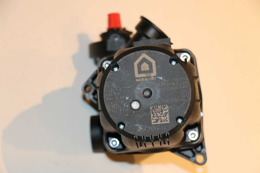 Pompa TF95 model TH0050 centrala Ariston HS Cares EU2 Clas Genus One