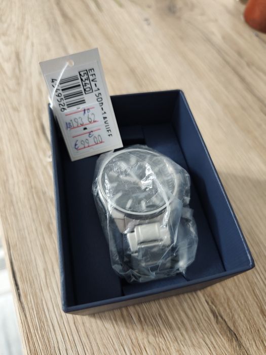 Часовник Casio Edifice EFV-150D-1AVUEF