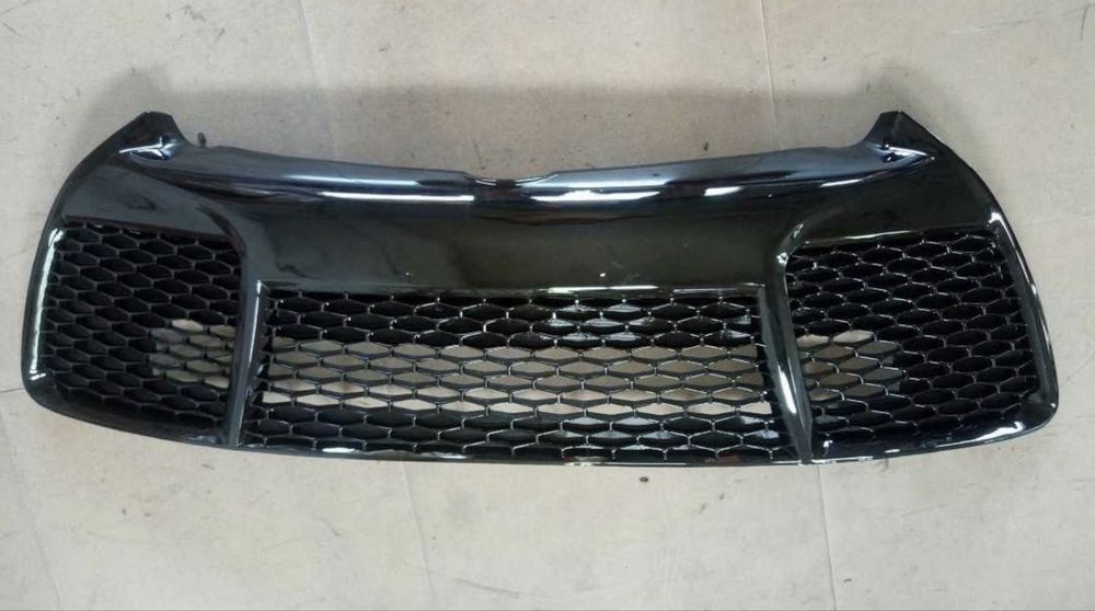 Решетка на бампер Камри camry55