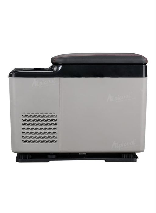 Авто холодильник с подлокотником