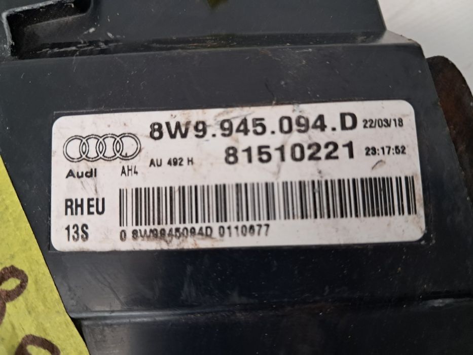 Стоп Audi A3 8YS Audi A4 N9