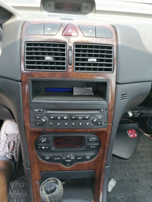 Пежо 307 sw peugeot 307 sw 2.0Hdi