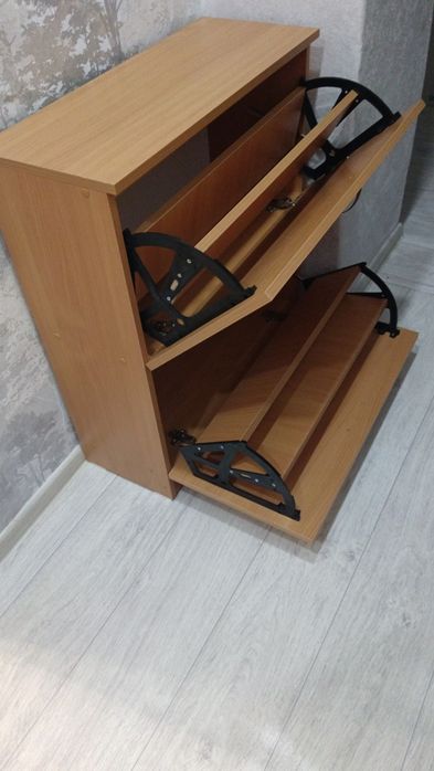 Продам обувницу в отличном состоянии