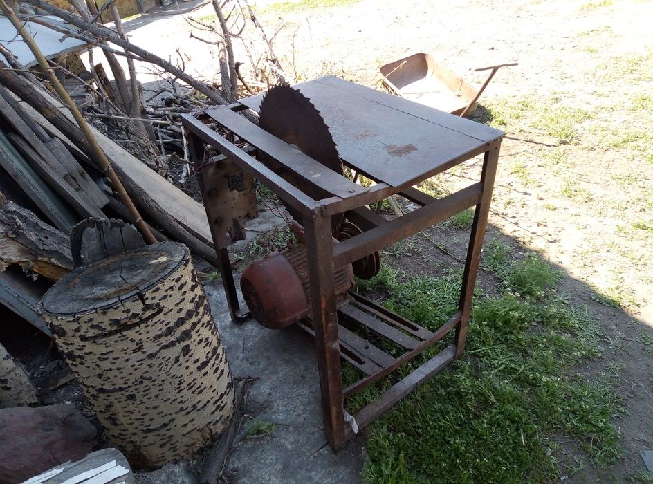 Продам циркулярку. 220в
