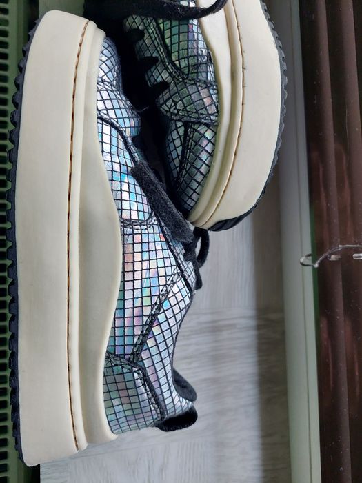 Zara - 31 и 32н. стелка -20см.