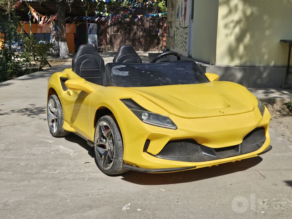 Srochna FERRARI moshincha sotiladi