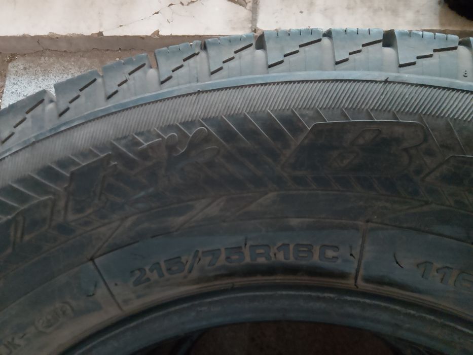 Шина на Hyundai H-1