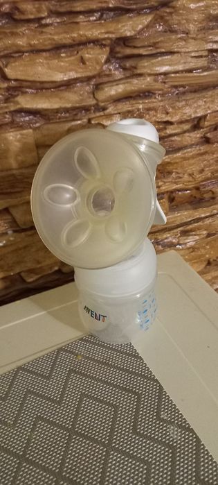 Молокотсос Avent