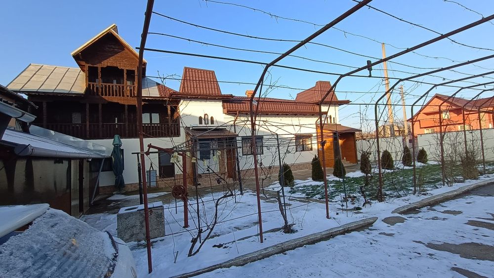 Casa de vanzare complet utilata