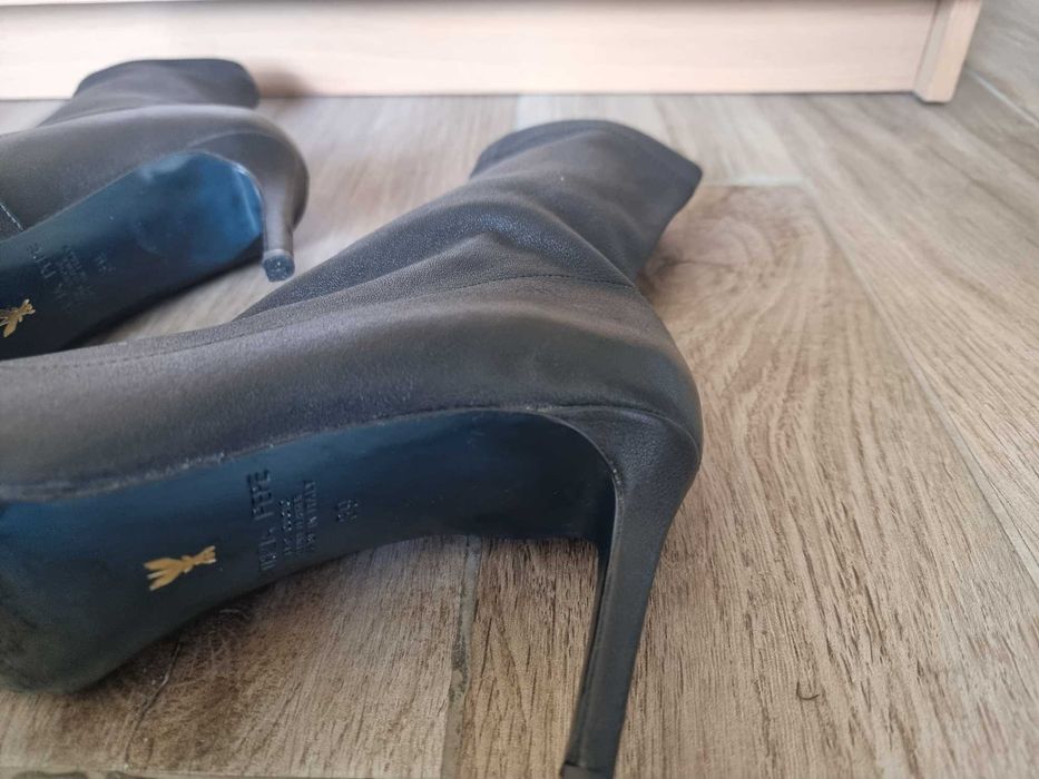 Patrizia Pepe кожени боти  pазмер 39