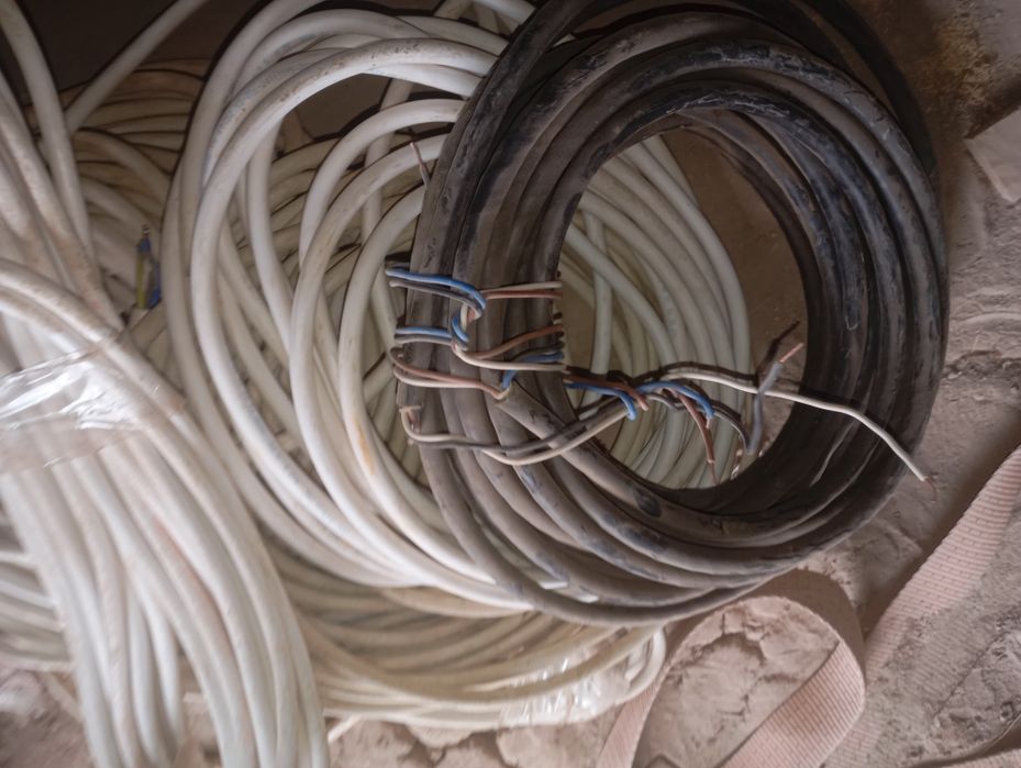 Кабел уч пазли хар хилидан бор