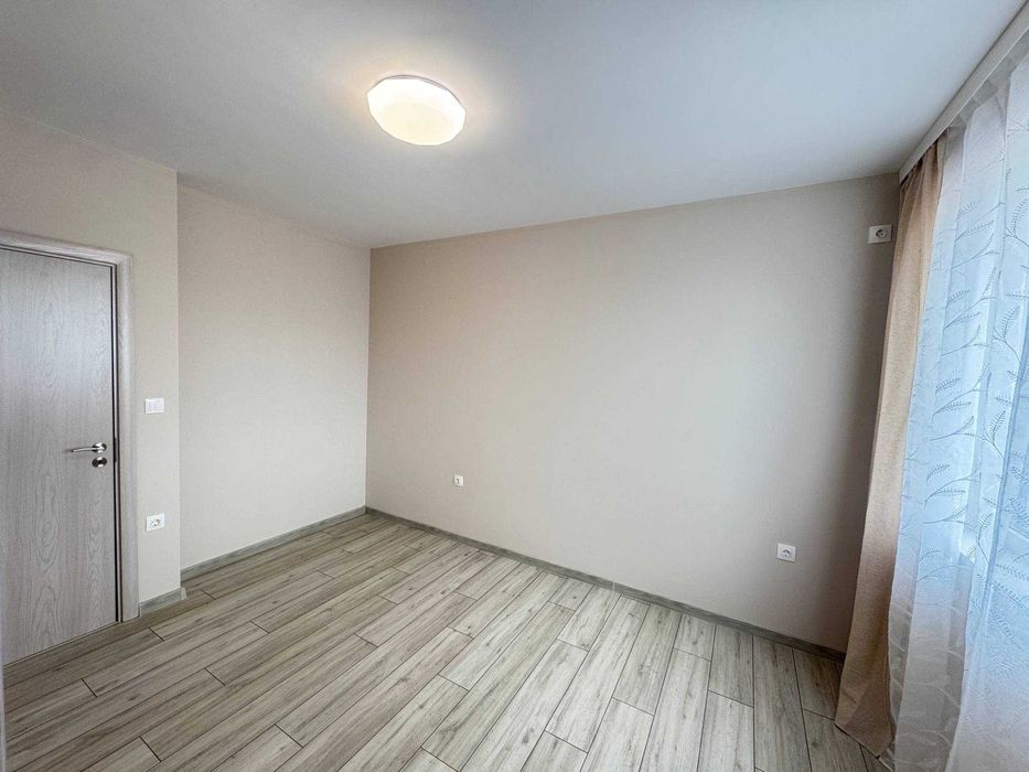 Продава се Тристаен апартамент в Велико Търново, Център - 88 кв.м за 1818 €/кв.м - Снимка #4