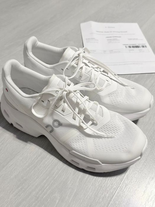 Продам кроссовки оригинал Oncloud