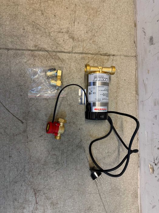 070183	Бустер помпа 90W 3/4" 20L/min 10m INOX RD-CWP83