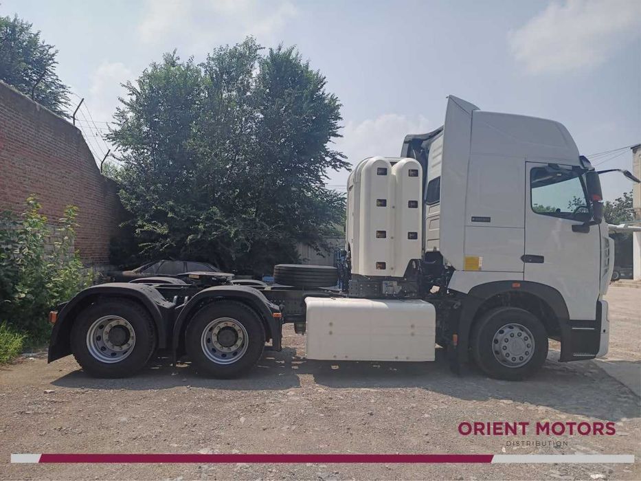 В наличии!!! Седельный тягач HOWO T7Н CNG (2024)