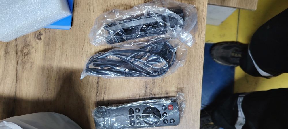 Продам проектор новый