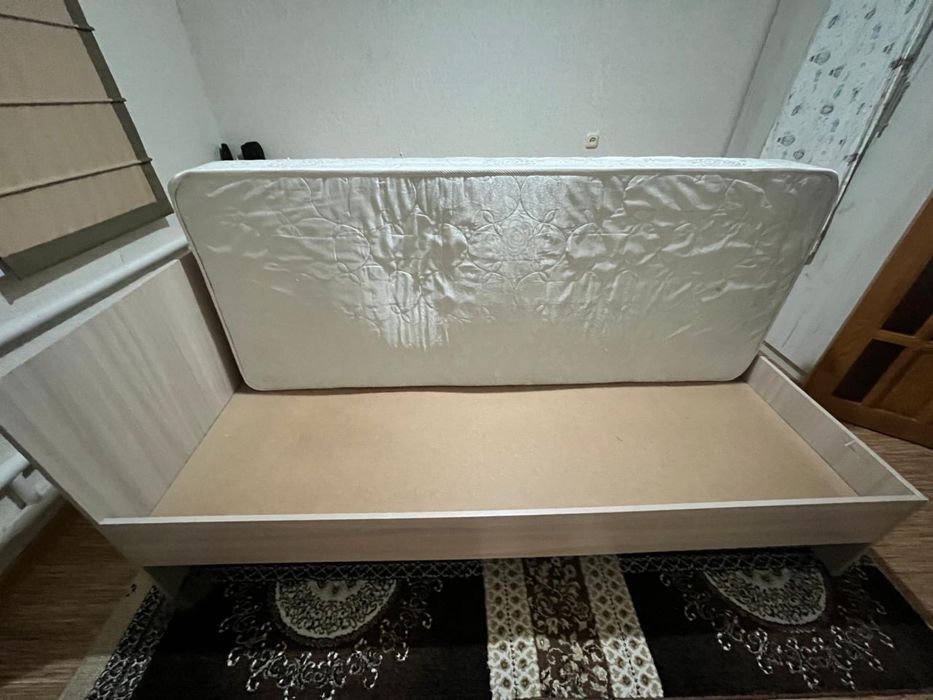 2 кроватки по 5 000 тг
