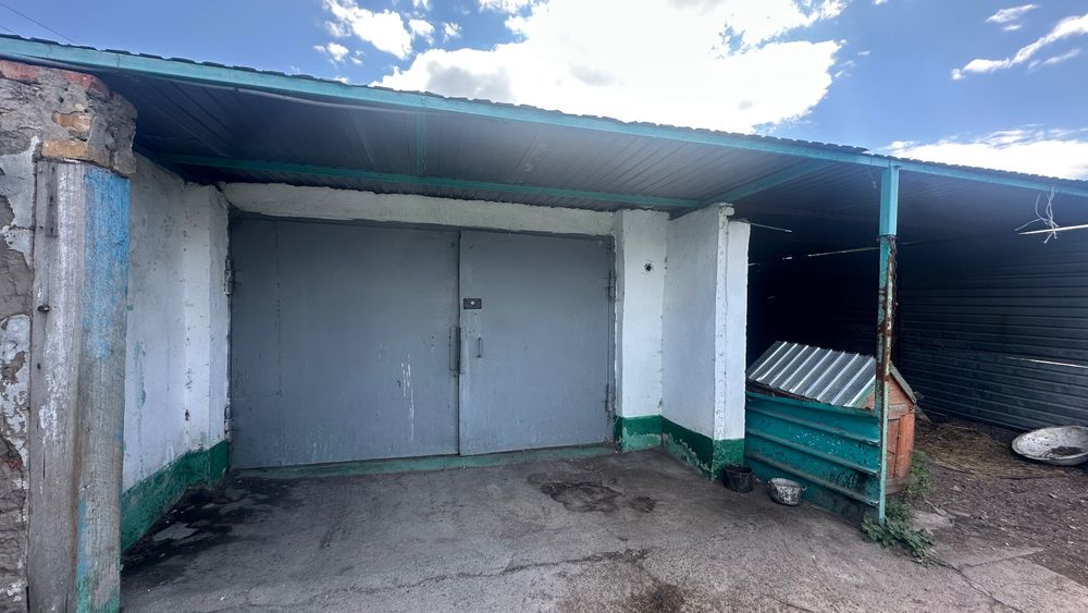 Дом Северо-западный с баней и бассейном Обмен