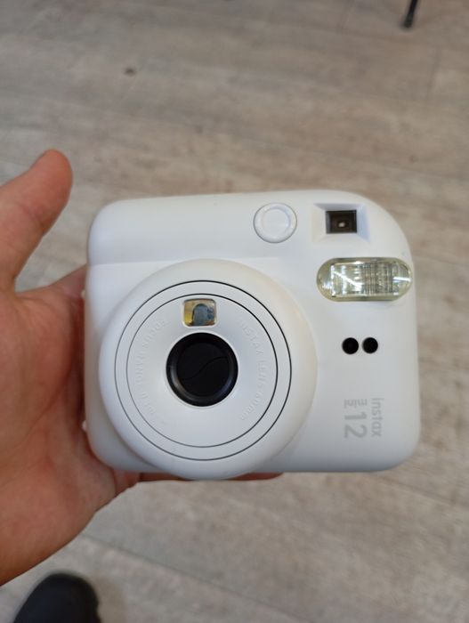 Instax mini 12  с пленкой