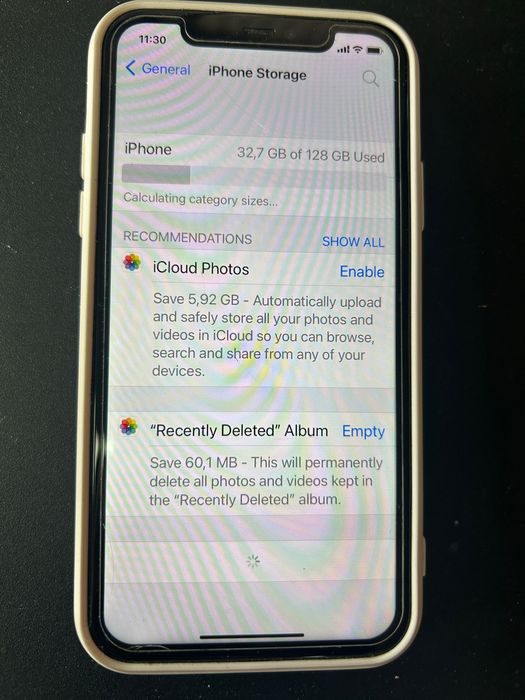 iPhone 11 128 GB бял