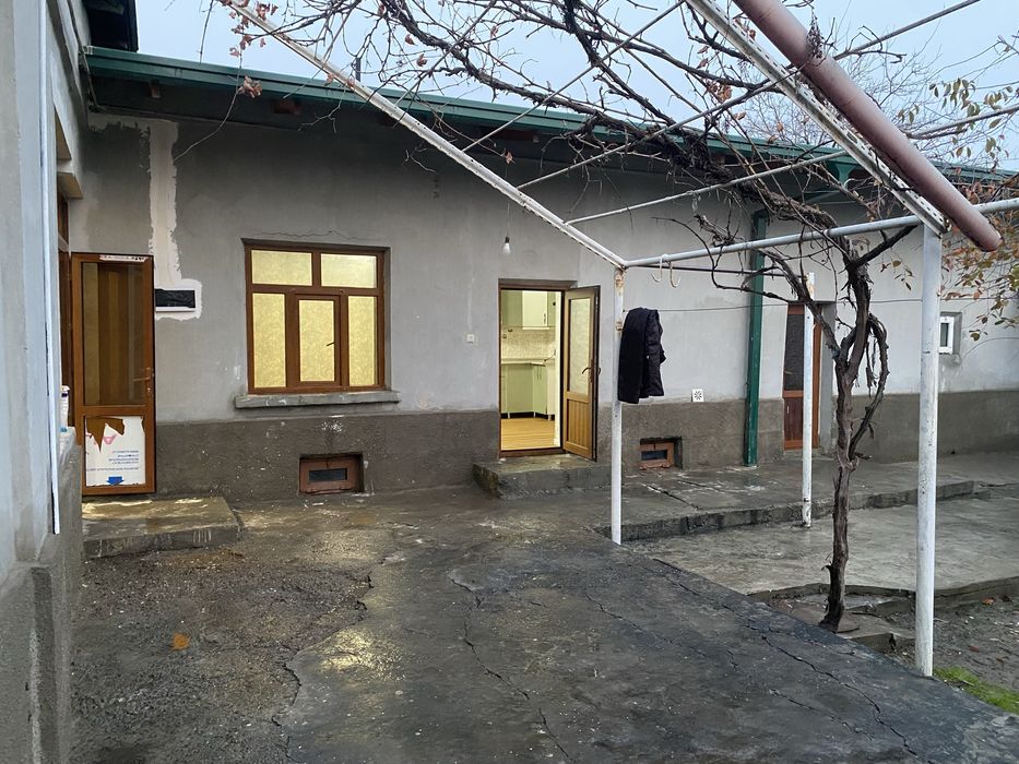 Uy sotiladi срочно