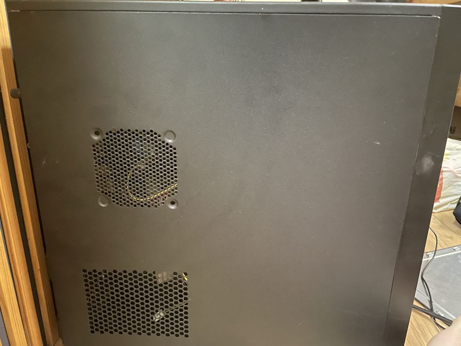 Vand URGNT retro pc intel duo 6750 CITITI DESCRIEREA