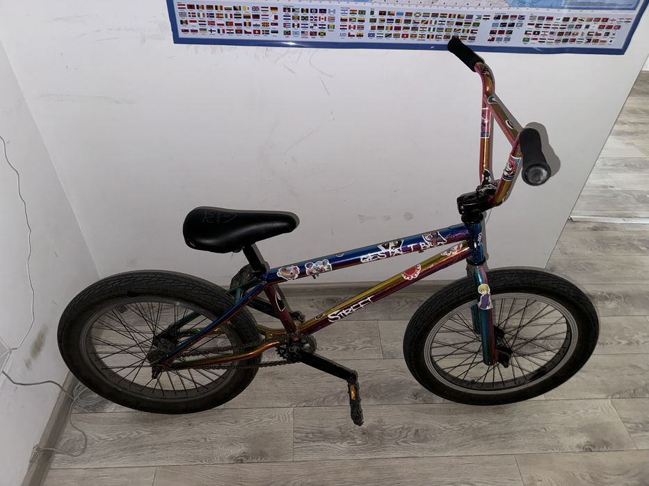 срочно продам трюковой велосипед bmx