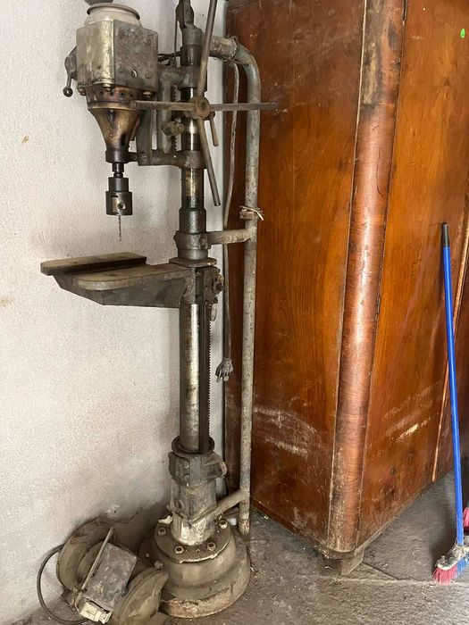 Настолна бормашина