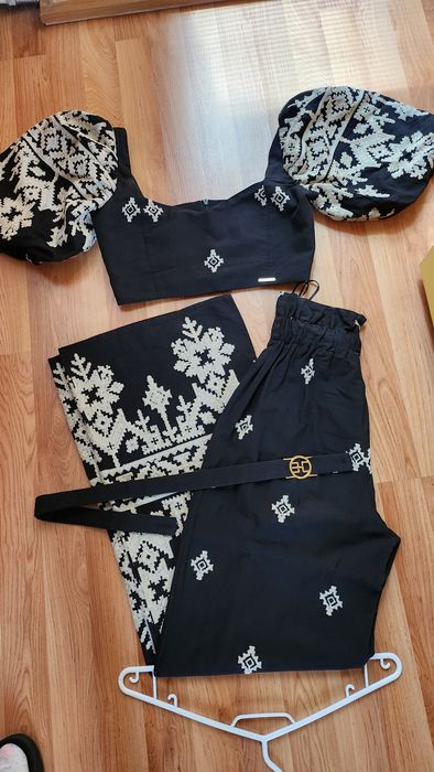 Сет топ и панталон Christine