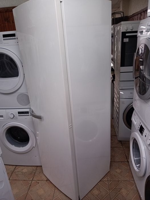 Като нов XXL огромен хладилник Миеле Miele Made in Germany 2г.Гаранция