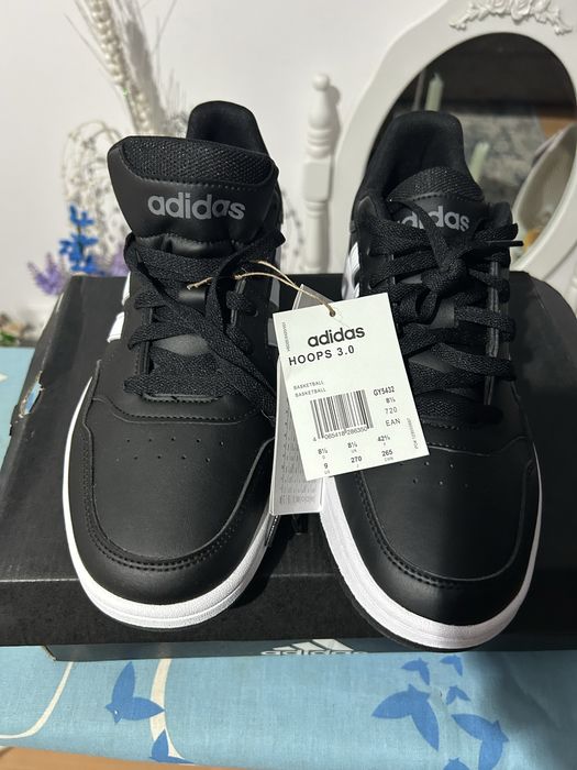 Vand adidasi adidas noi