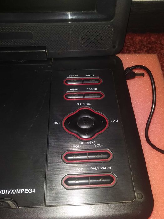 Портативный DVD he WD