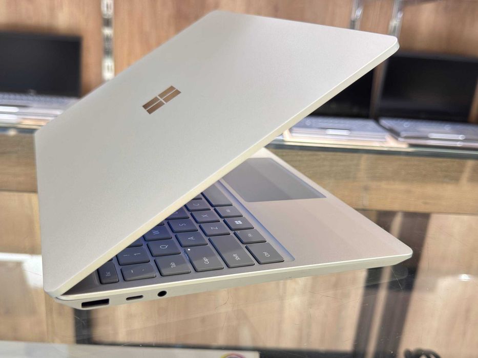 MICROSOFT SURFACE GO 3 CORE i5-1235U ram 16 ssd 256 Сенсорный